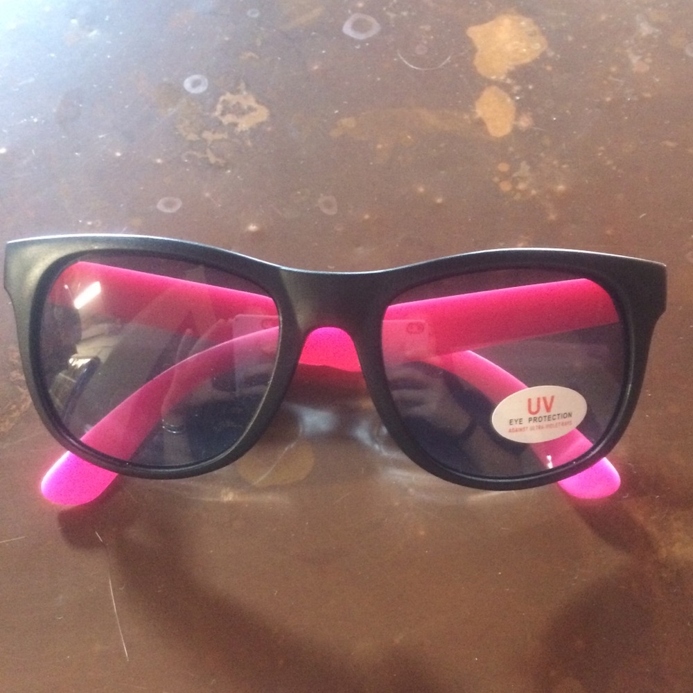 Vineyard Vines sunglasses